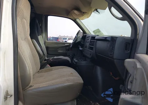 2008 Chevrolet Express Work Van from USA, damaged, VIN 1GCHG39K581157064